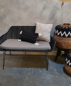 Bankje gevlochten rotan
