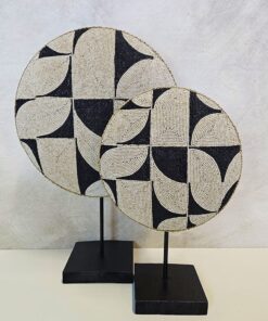 Kralendecoratie op standaard 'Mulia'
