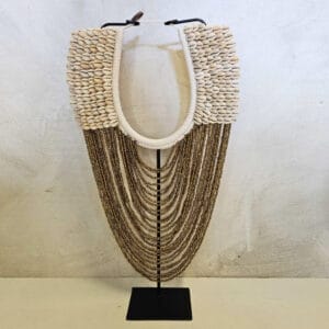 Schelpenketting op standaard 'Mambi' klein - Goud