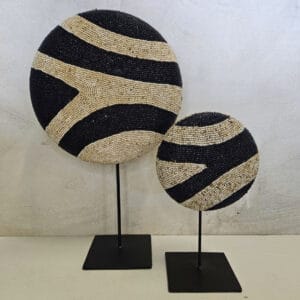 Kralendeco op standaard 'Kamal'. Set 2